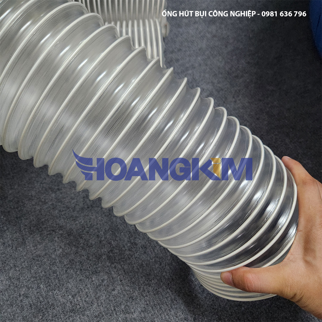 Ống hút bụi có phần nhựa trong suốt giúp nhìn thấy vật dẫn bên trong